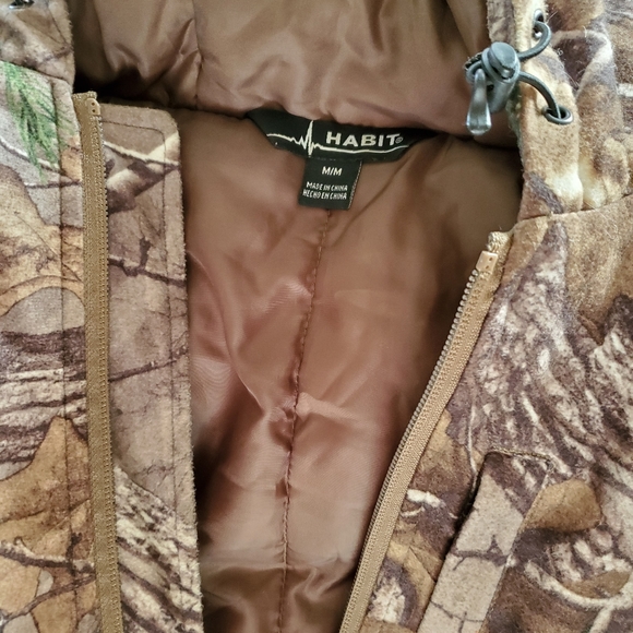 Habitat Hunting Jacket Size Medium Realtree Camo - Picture 2 of 3